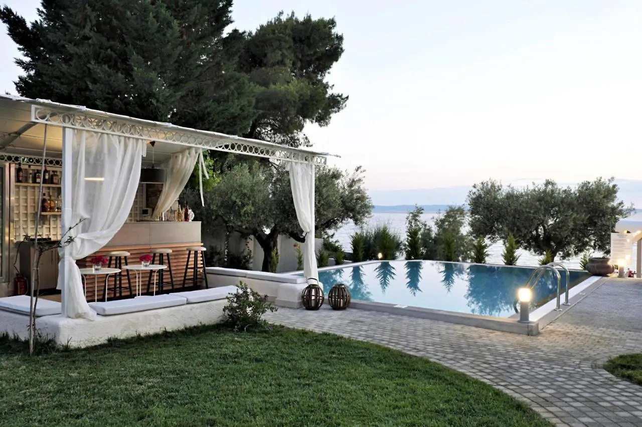 Apartment In Elia Beach With A Shared Pool Калогрия